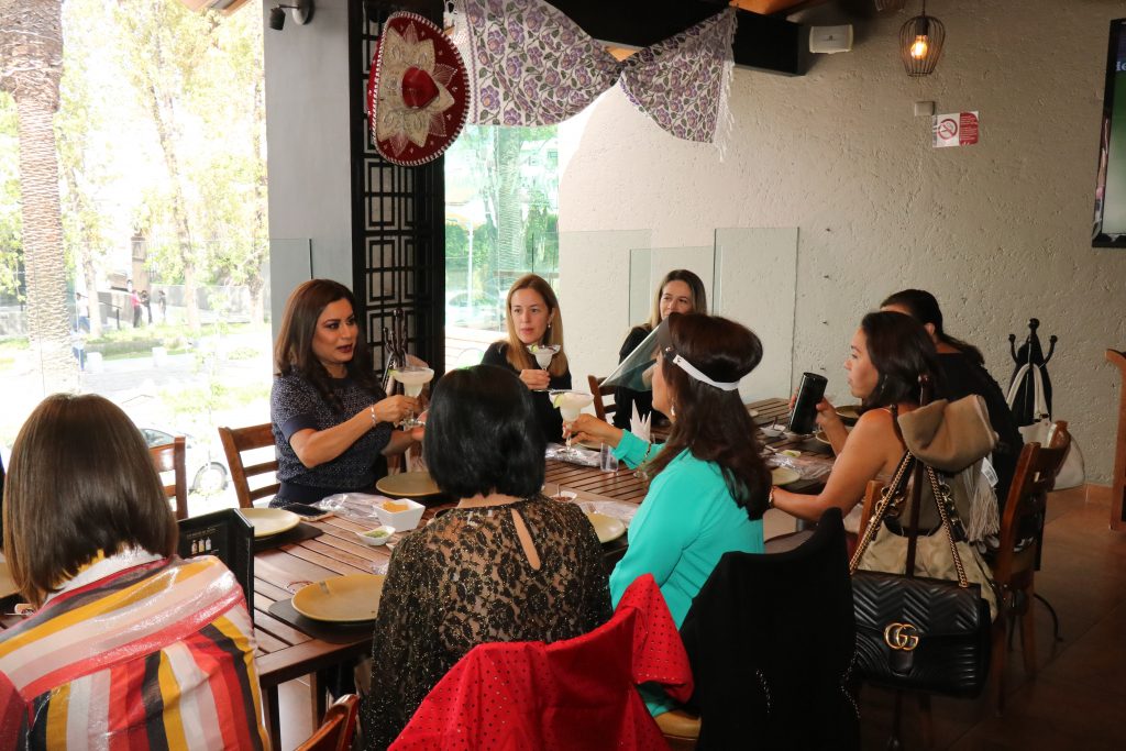 Puebla, México 24 de Septiembre 2020.-  Aspectos del cumpleaños de Lilia Quintana celebrtado en el restaurante 