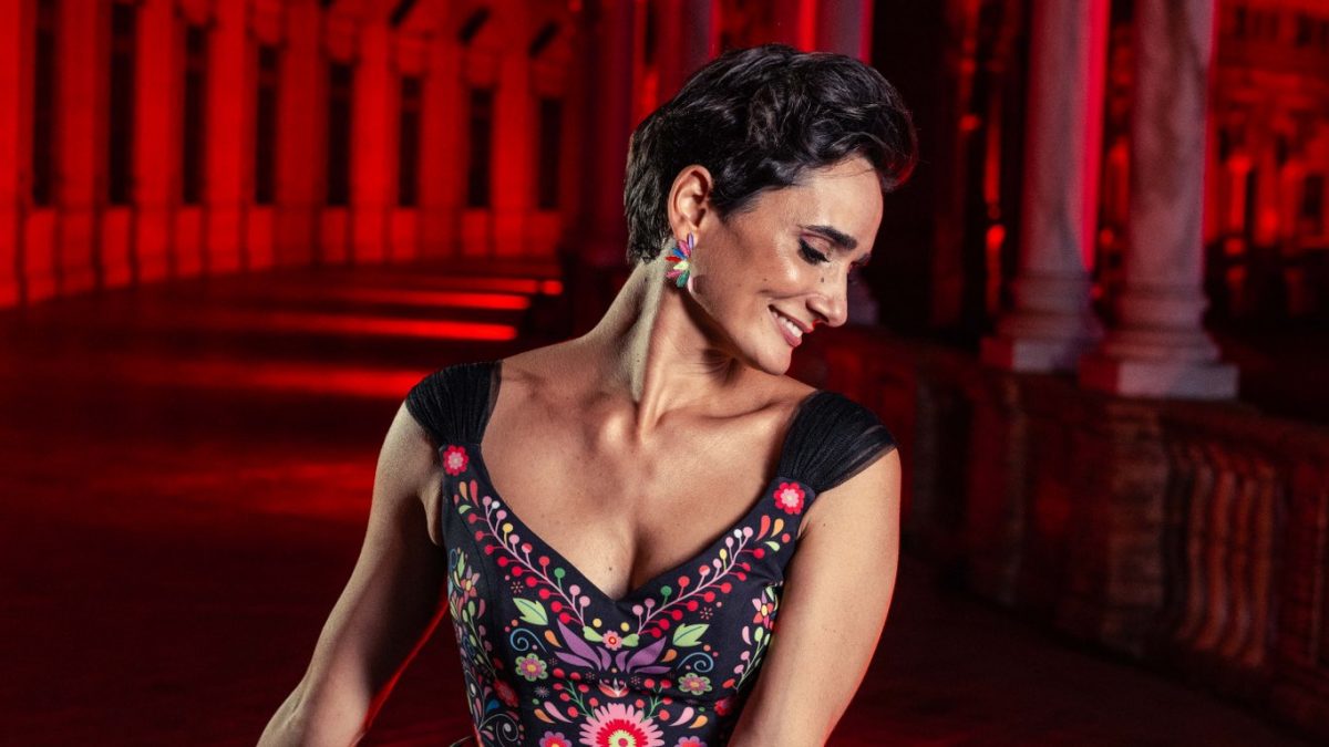 Robin Torres presenta ¨Hija de la Luna¨ un espectáculo musical tributo a Mecano