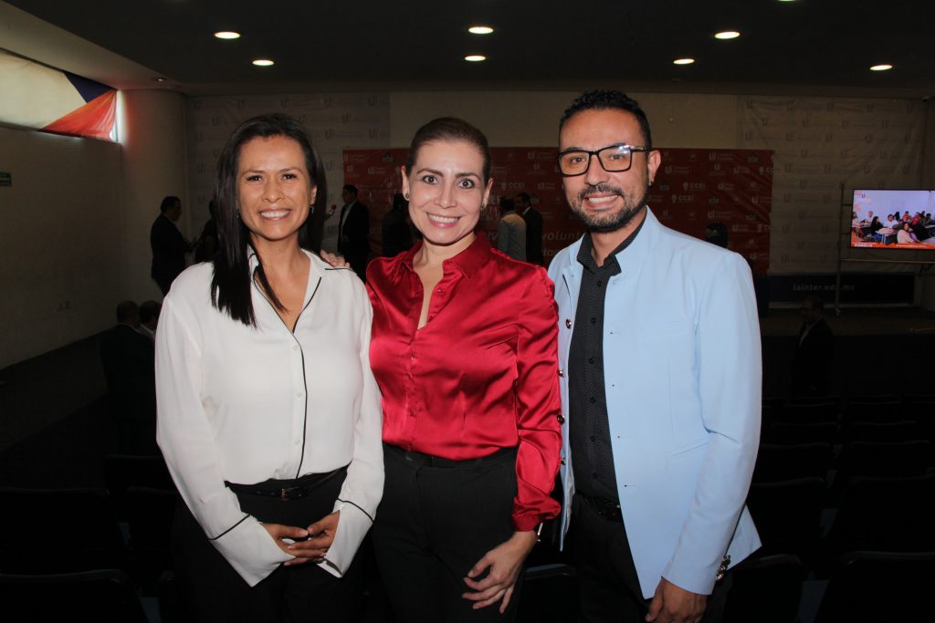 María de Lourdes Salas, Sandra Valdez y Jorge Alberto Sánchez