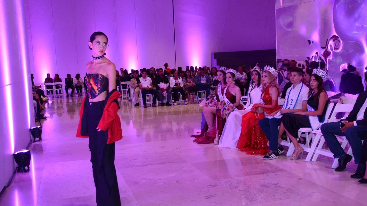 Universidad del Valle de Puebla presenta: Diéresis