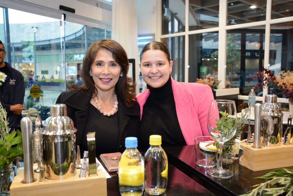 Marina Guaithero y Tatiana Olmedo