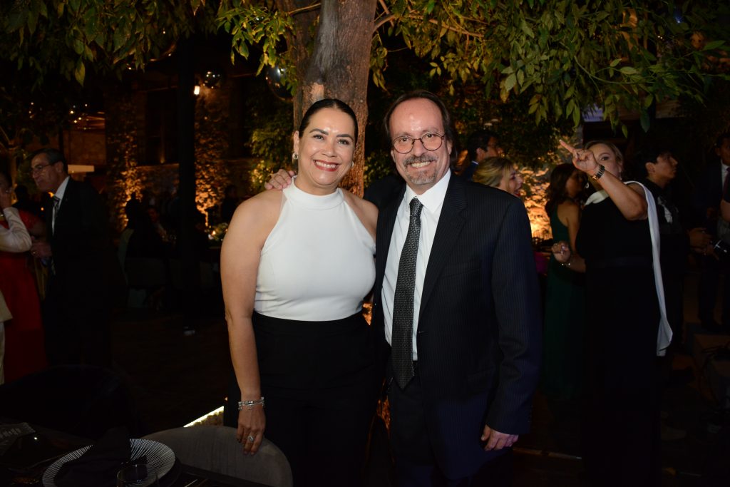 Marta Ornelas y Enrique Glockner