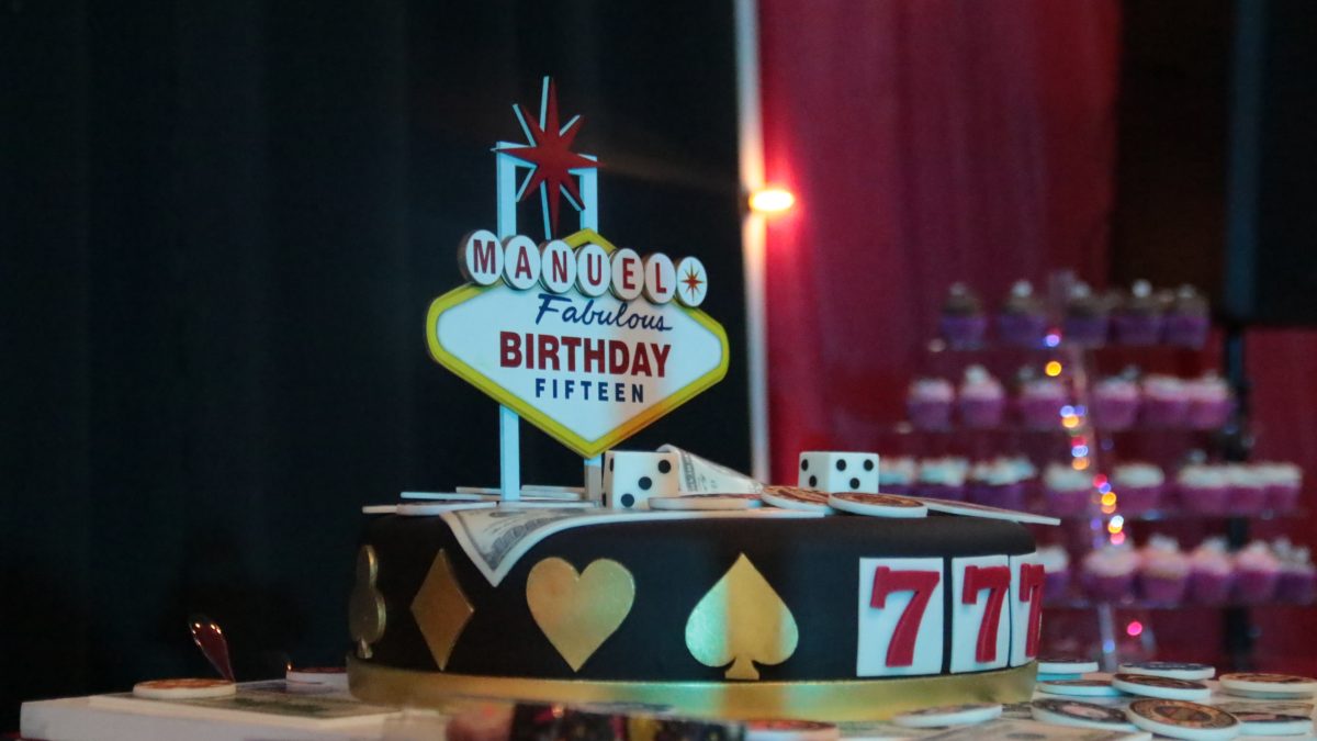 Emotivo festejo para Manuel Flores- Los Rostros Tlaxacala