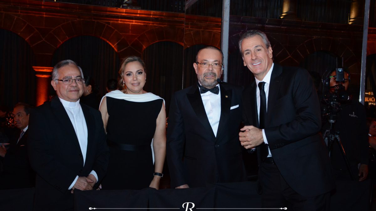 Elegancia y Compomiso: Club Rotario Puebla Industrial