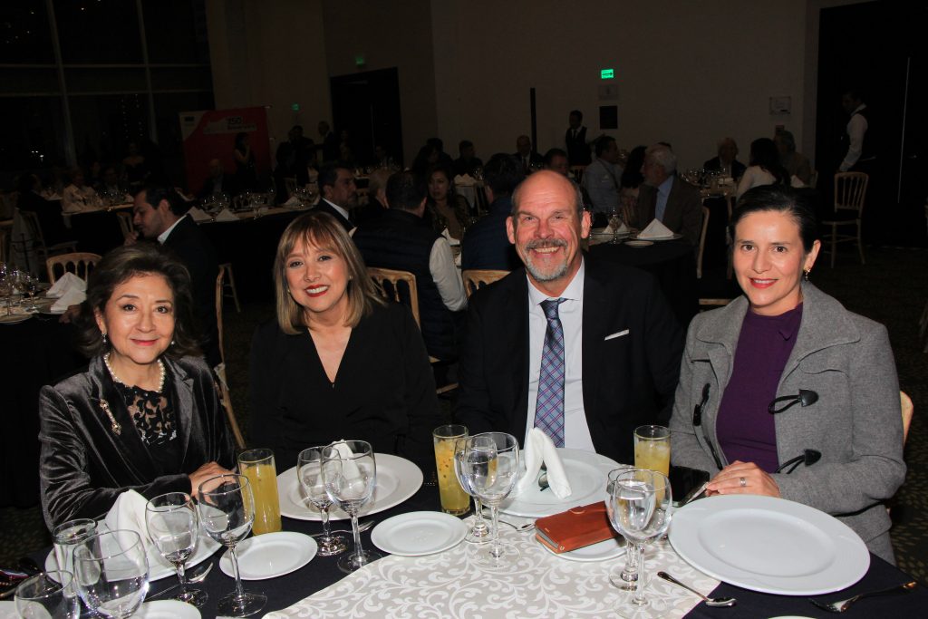 Elsa Bautista, Tatiana Castelán, Christian Seebach y Martha Solís