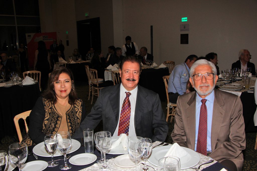 Lilia González, Bernardo González y Manuel González