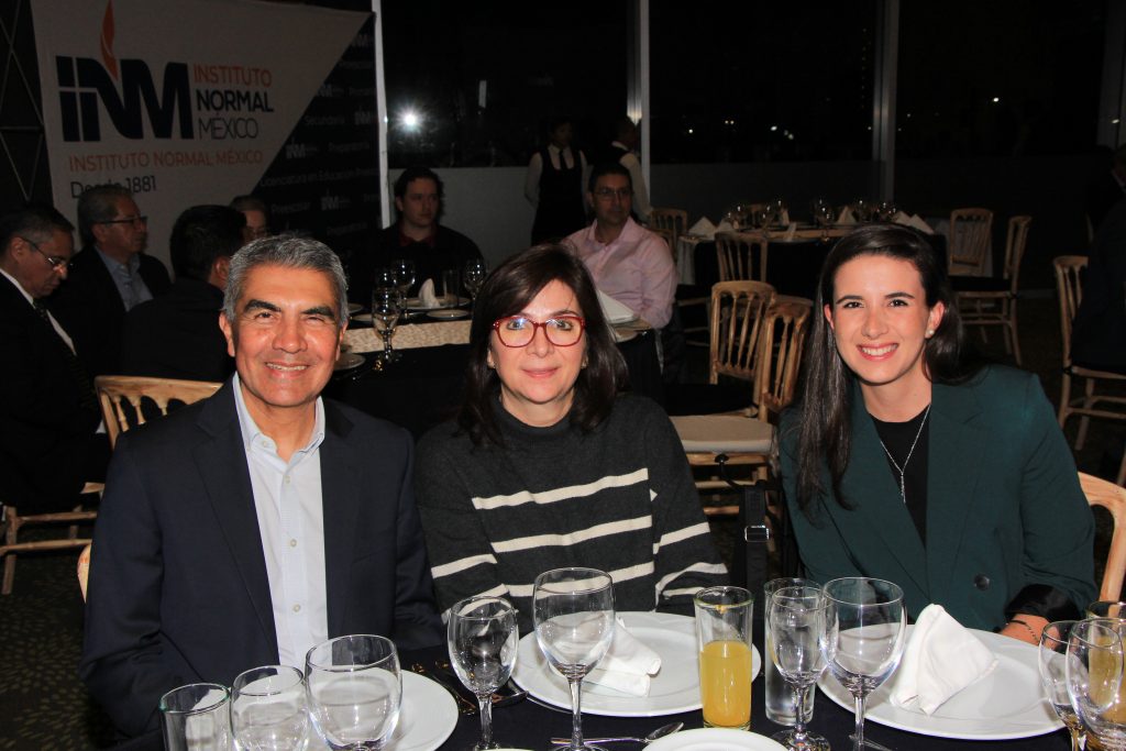 Alberto Ramírez, Guadalupe Diego y Mariana Solana