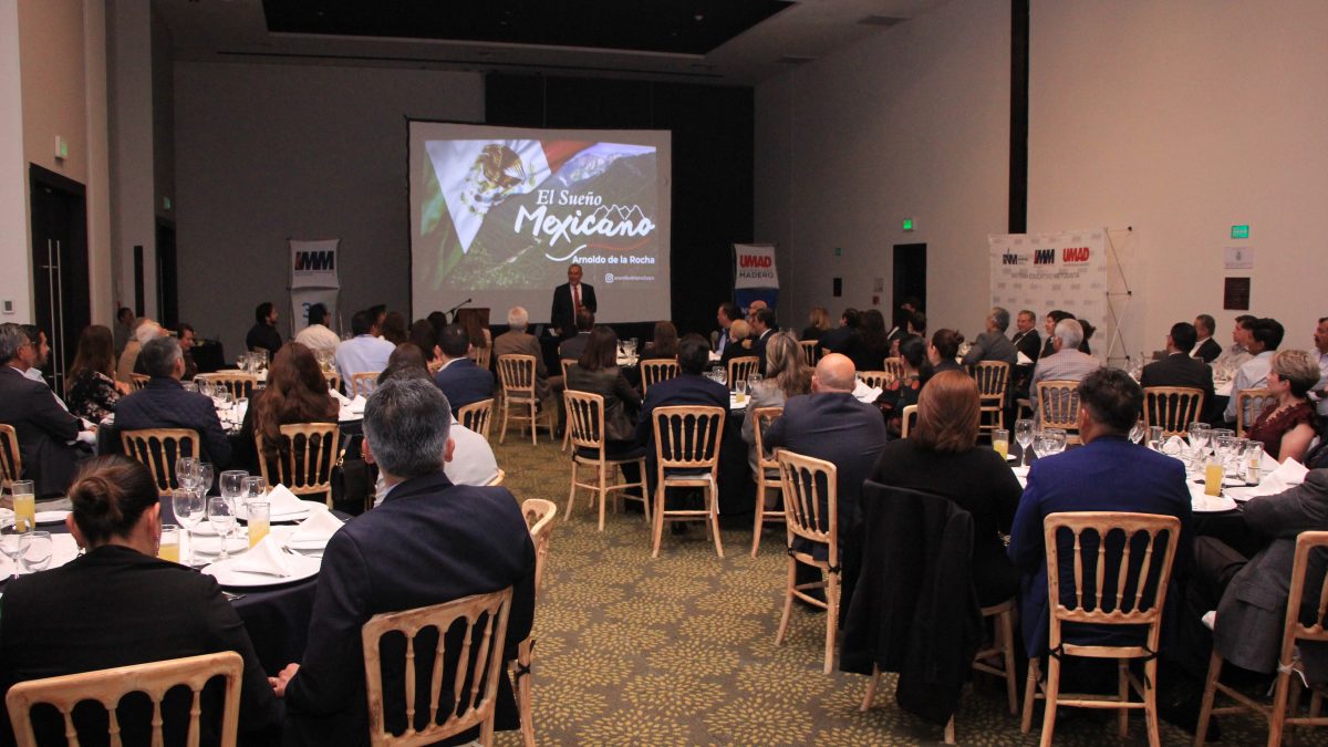 Cena con causa en la UMAD