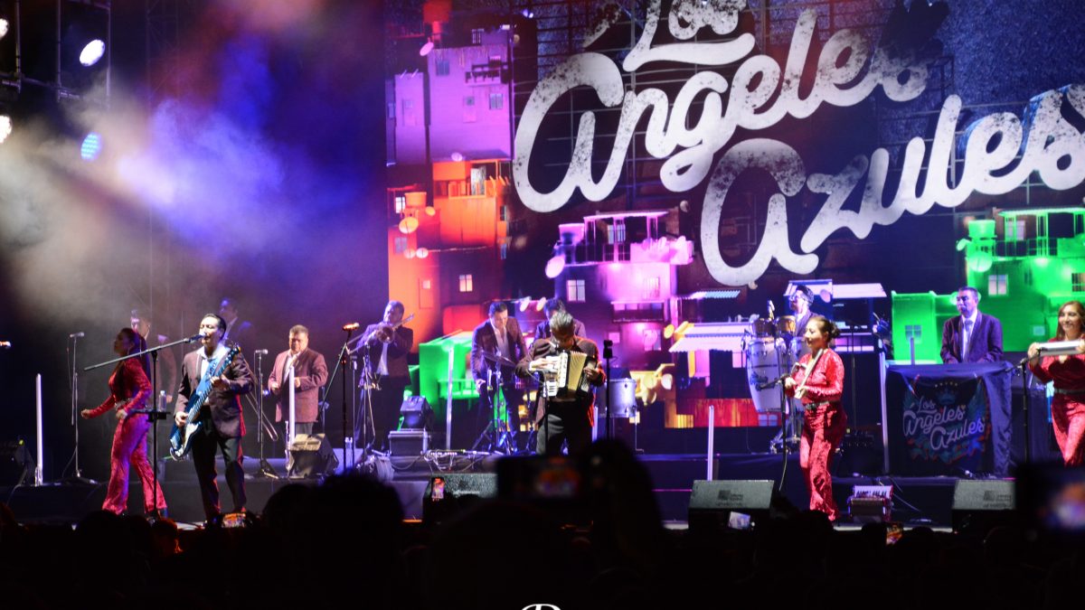 Poblanos festejan con la IBERO 4 décadas de historias entrañables