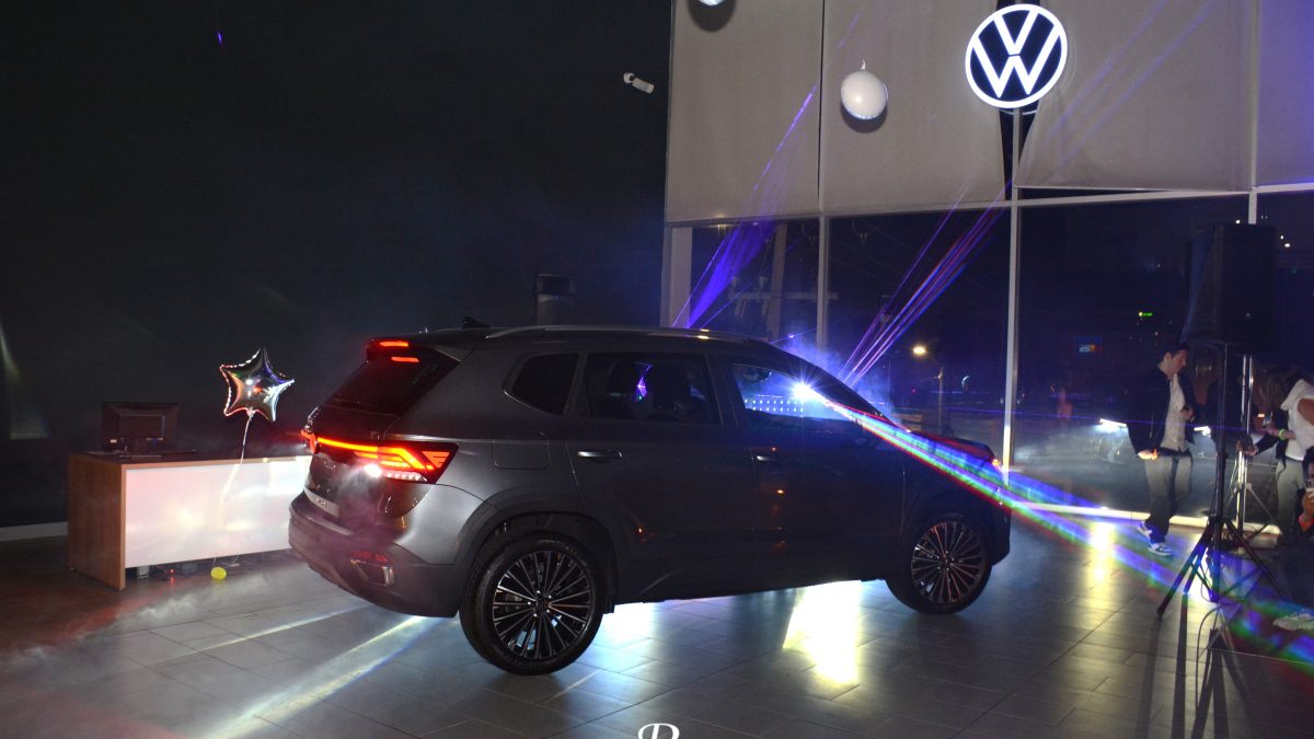 VOLKSWAGEN TAOS 2025