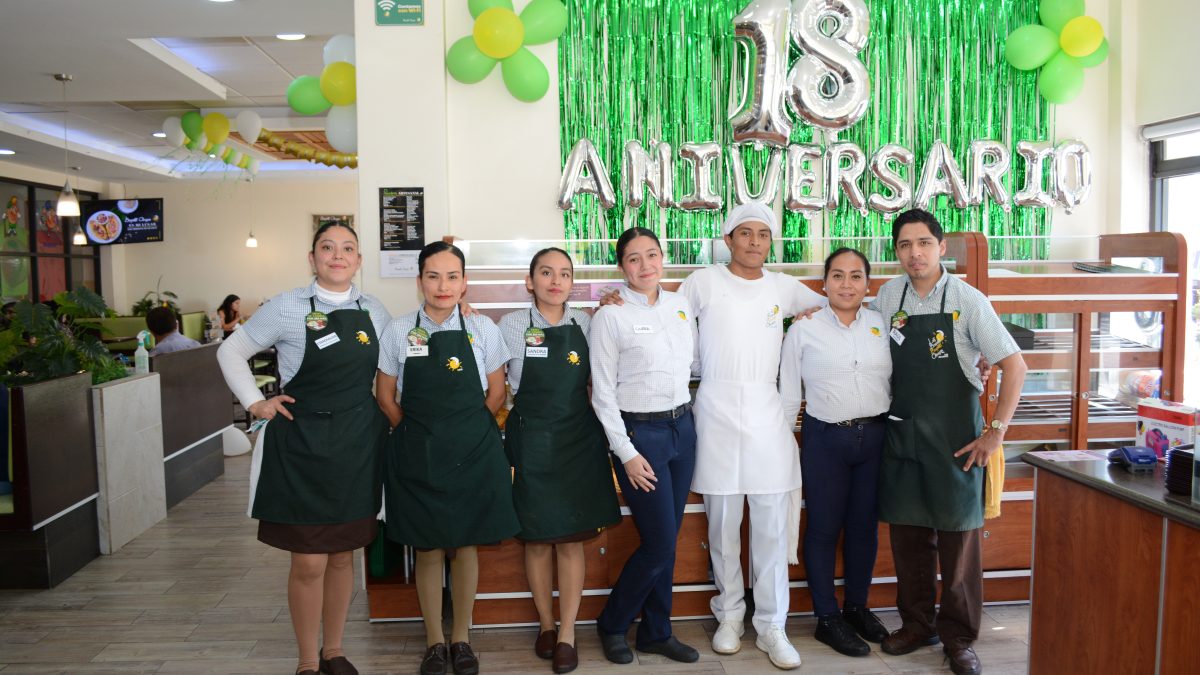 Bisquets de Obregon celebra 18 años