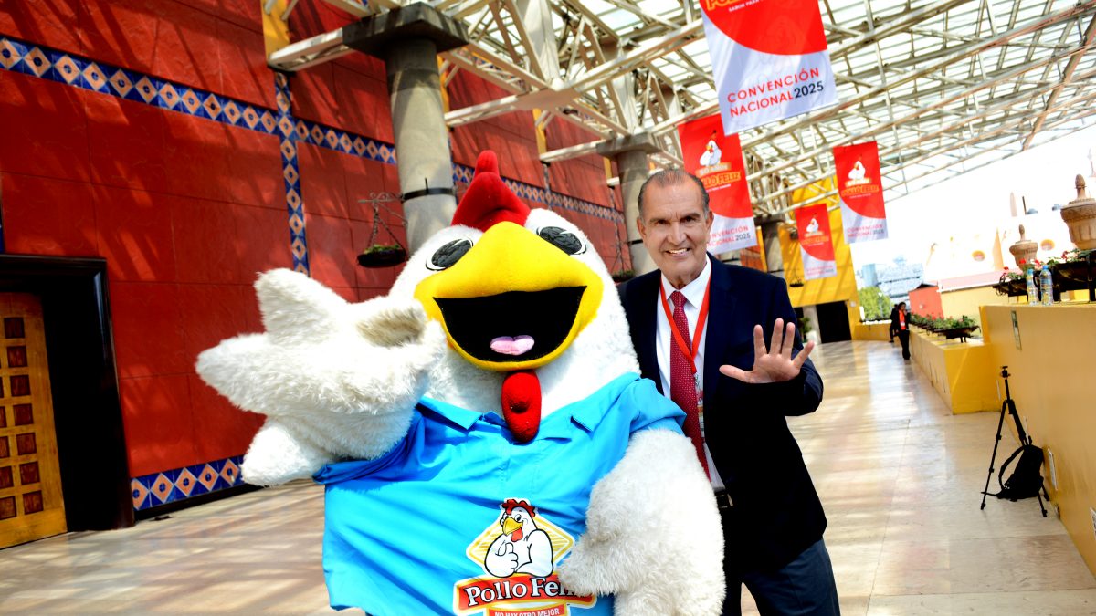 Pollo Feliz celebra 50 años de manera especial