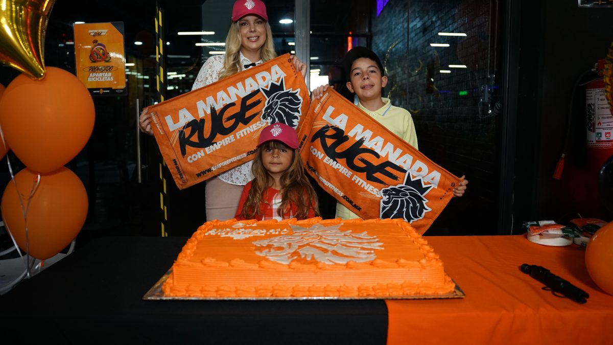 EMPIRE FITNESS CELEBRA 8 AÑOS