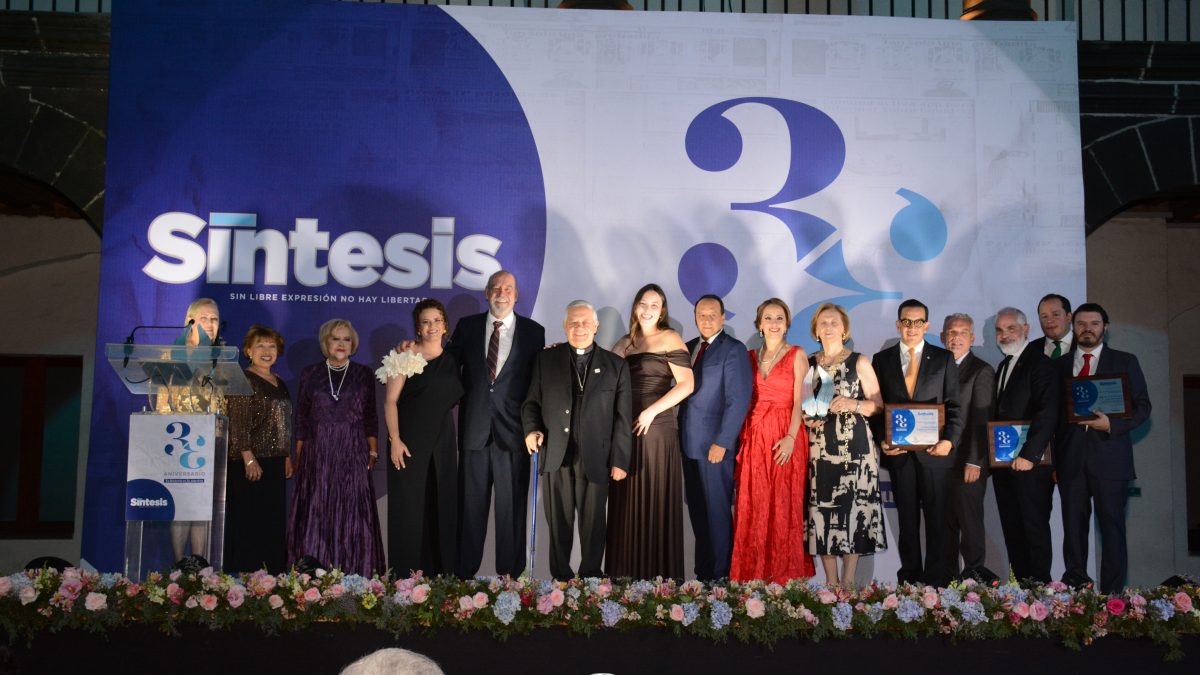 SÍNTESIS CELEBRA 33 AÑOS
