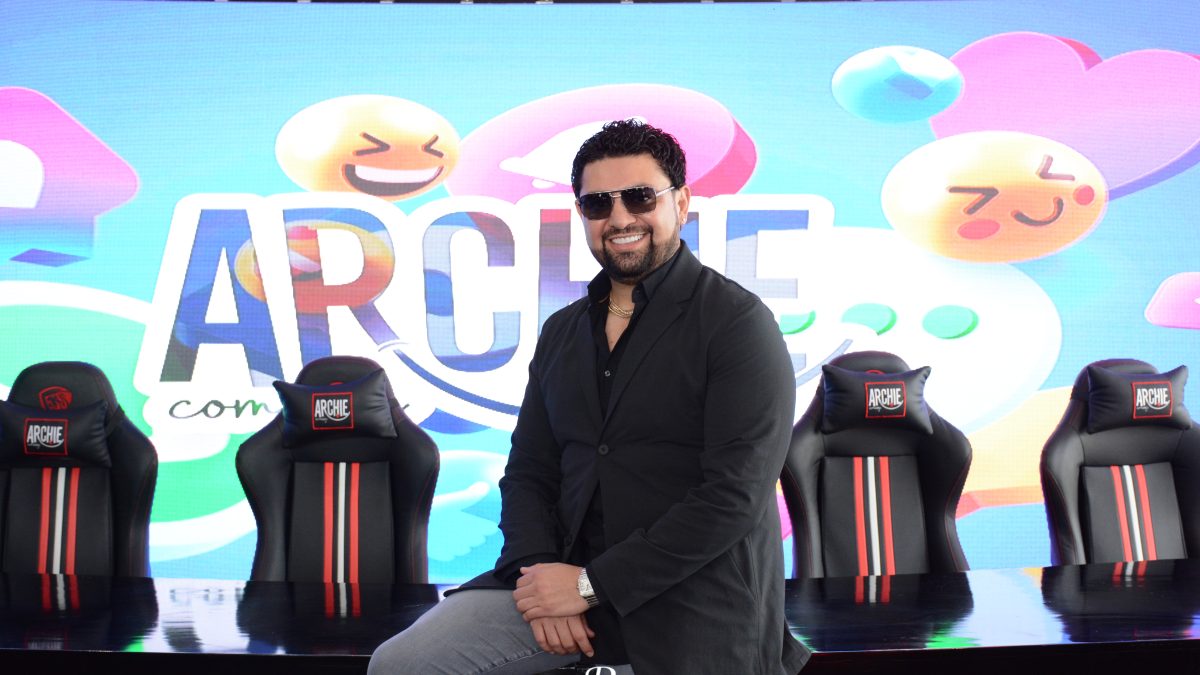 ARCHIE COMEDY: de un celular a una casa productora