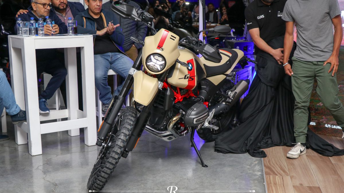 BMW MOTORRAD PRESENTA LA  R12G/S Y R1300 RT