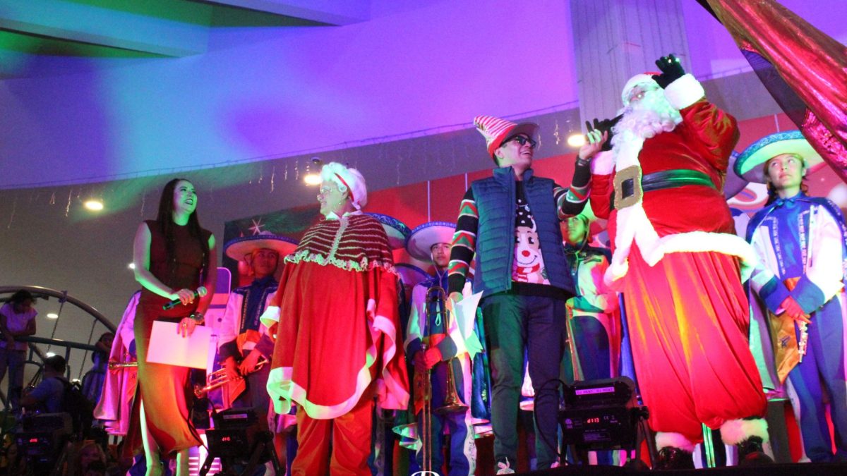 GIGANTES DE LA NAVIDAD