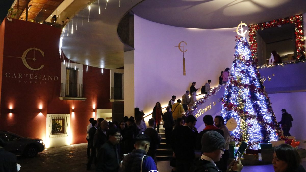 CARTESIANO  ENCIENDE LA NAVIDAD