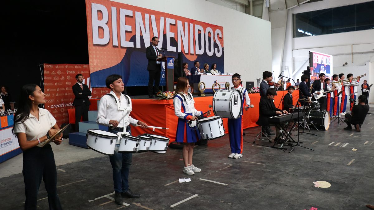 UNIVERSIDAD INTERAMERICANA DE  PUEBLA GRADUACIÓN 2026
