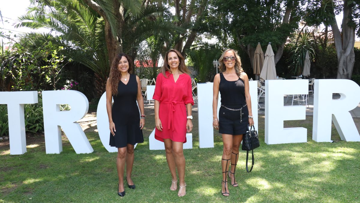 Alicia, Cecy  y Tere Guzmán